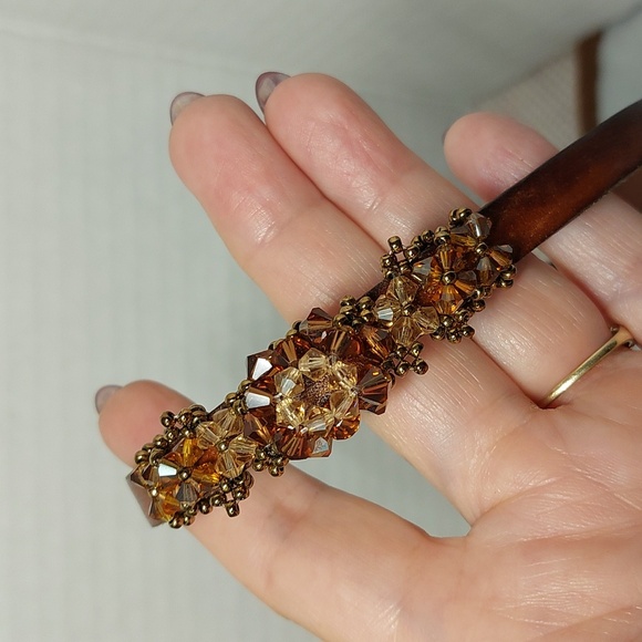 Brown Beaded leather choker - Picture 2 of 3